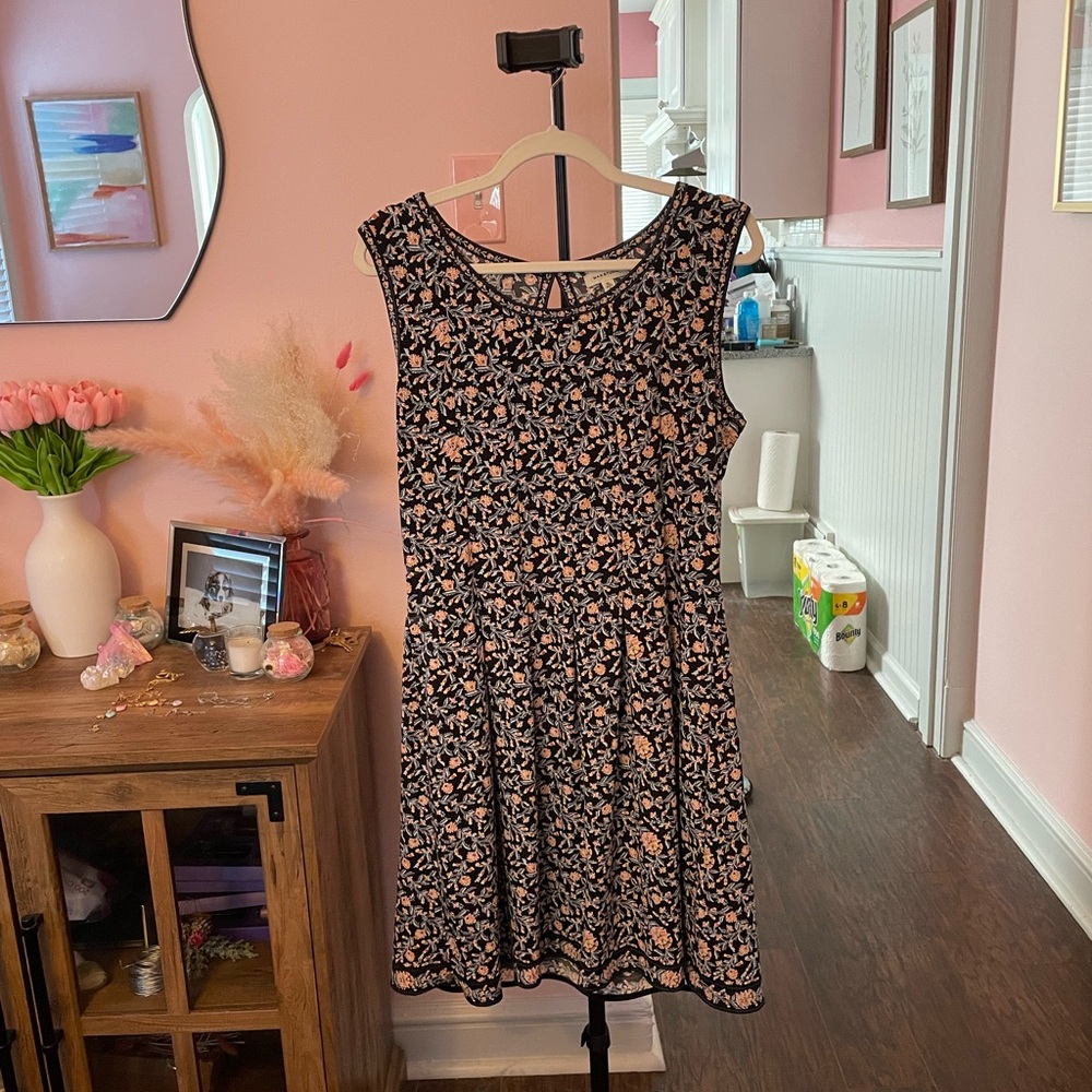 Max Studio Black Floral Dress